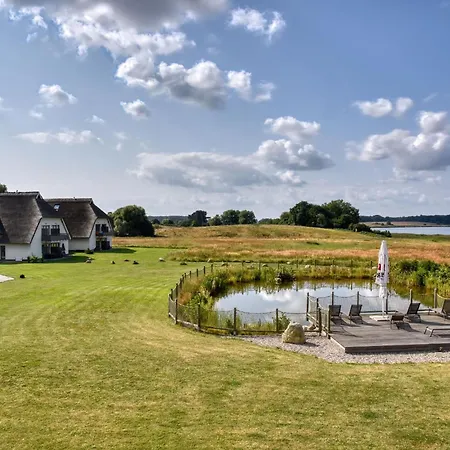 Διαμέρισμα Goldammer 03 Im Wreecher Idyll Ruegen By Ruyastay Putbus